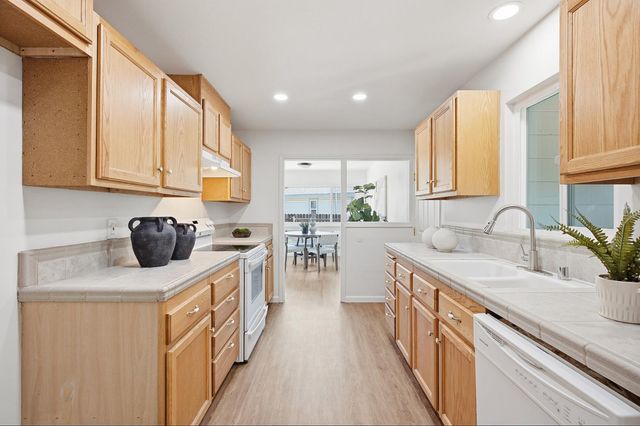 5605 Pry Ct, Sacramento, CA 95841