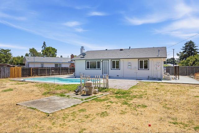 5605 Pry Ct, Sacramento, CA 95841