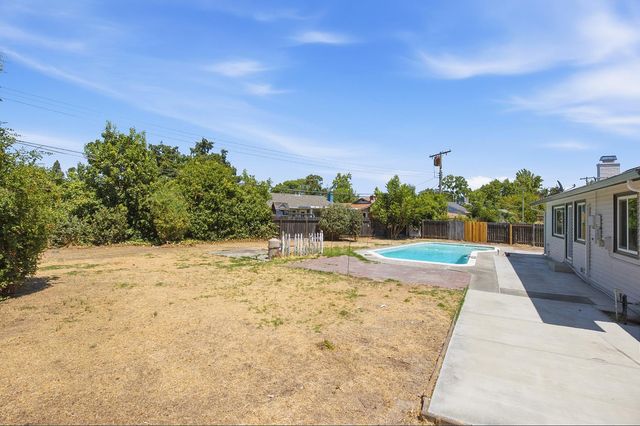 5605 Pry Ct, Sacramento, CA 95841
