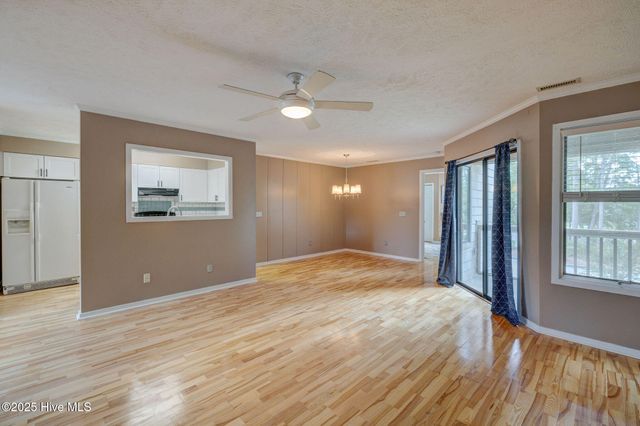 119 Longstreet Drive Apt 203, Wilmington, NC 28412