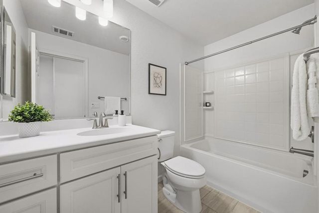 1011 Giacomo Lane 1, San Jose, CA 95131