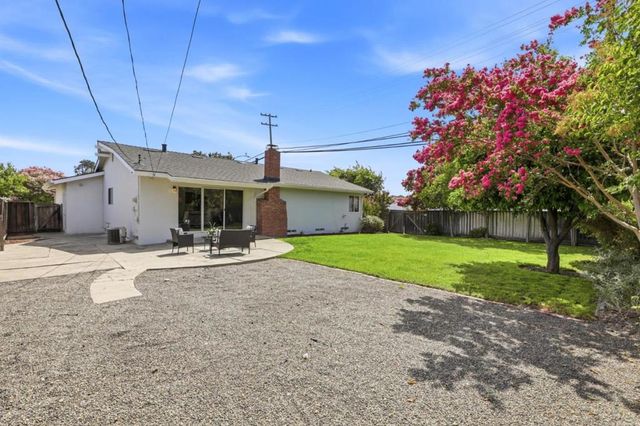 1499 Hillsdale Avenue, San Jose, CA 95118