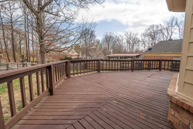 2630 DAVIES PLANTATION RD, Memphis, TN 38016