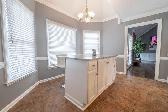 2630 DAVIES PLANTATION RD, Memphis, TN 38016