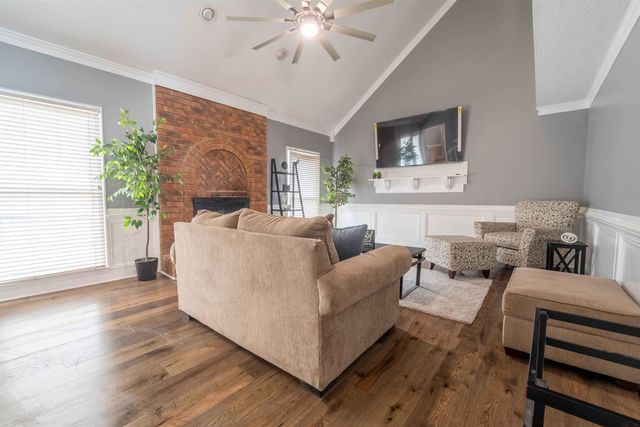 2630 DAVIES PLANTATION RD, Memphis, TN 38016