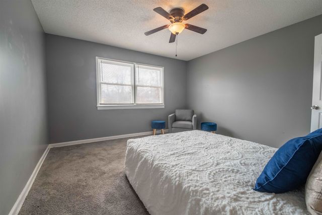 2630 DAVIES PLANTATION RD, Memphis, TN 38016