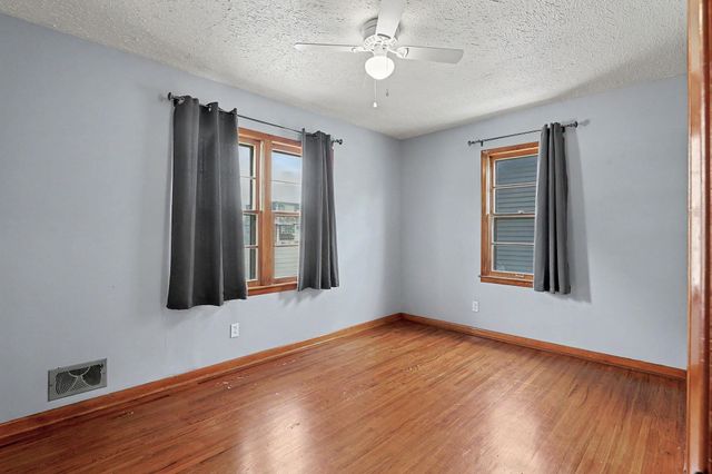 2527 W 32nd, Wichita, KS 67217