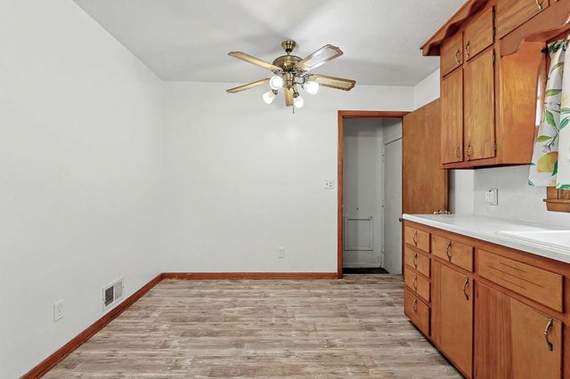 2527 W 32nd, Wichita, KS 67217
