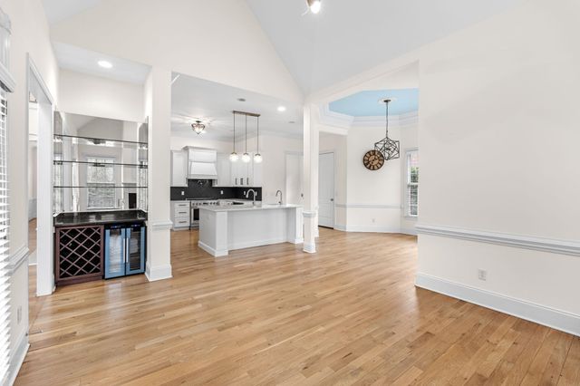 236 Horseshoe Lake Road, Spartanburg, SC 29306