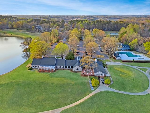 236 Horseshoe Lake Road, Spartanburg, SC 29306