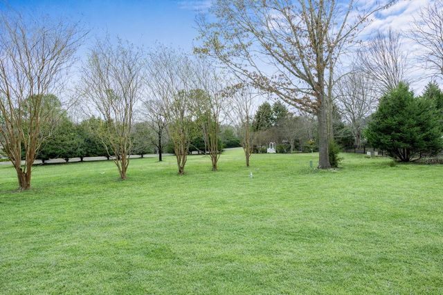 236 Horseshoe Lake Road, Spartanburg, SC 29306