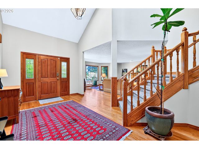 1334 TROON Dr, West Linn, OR 97068