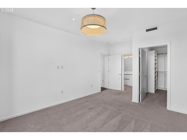 1150 Nw QUIMBY St 704, Portland, OR 97209