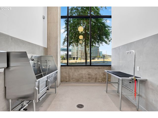 1150 Nw QUIMBY St 704, Portland, OR 97209
