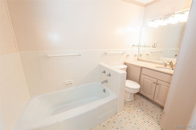6486 W Old Hayneville Road, Hope Hull, AL 36043