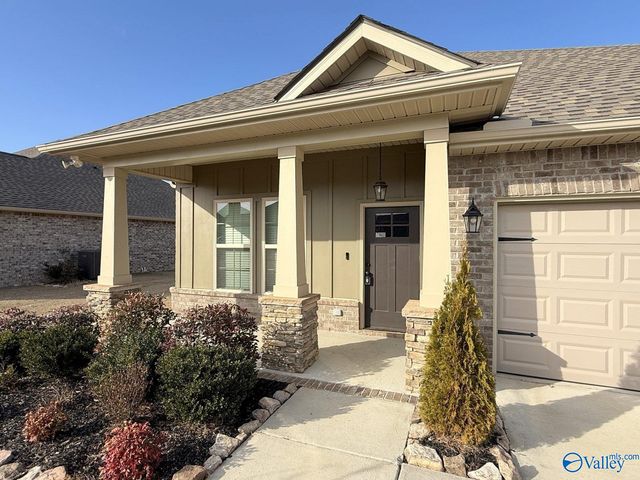 24057 Quints Drive, Athens, AL 35613