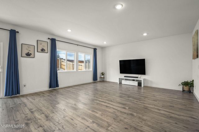 6637 Coyote Call Trail, Sparks, NV 89436