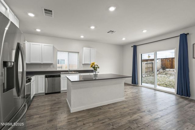 6637 Coyote Call Trail, Sparks, NV 89436