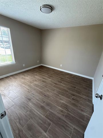 4210 Steep Rock Drive, Pasadena, TX 77504