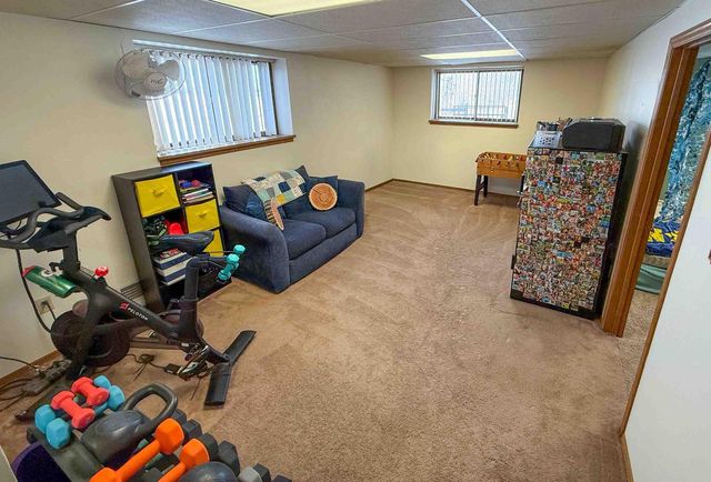 N6236 Willow Glen ROAD, Oconomowoc, WI 53066