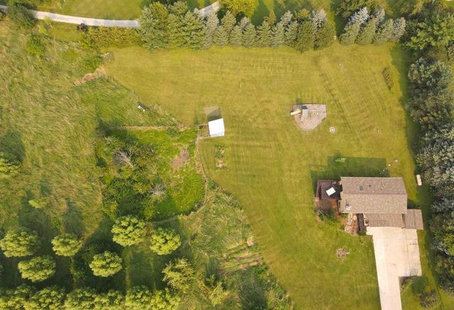 N6236 Willow Glen ROAD, Oconomowoc, WI 53066