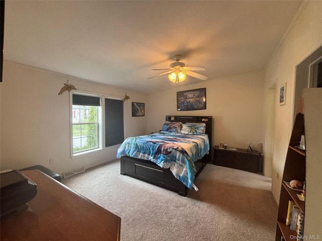 1661 Old Country Road 417, Riverhead, NY 11901