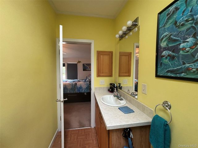 1661 Old Country Road 417, Riverhead, NY 11901