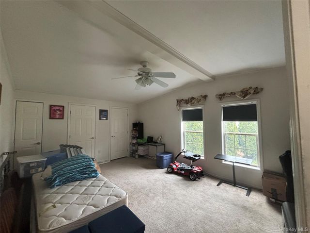 1661 Old Country Road 417, Riverhead, NY 11901