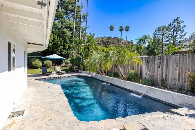 11500 Dona Cecilia Drive, Studio City, CA 91604