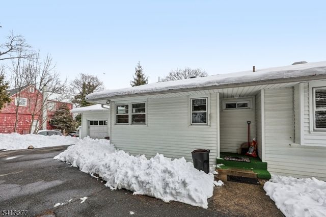 33 Lotz St, North Haledon Boro, NJ 07508