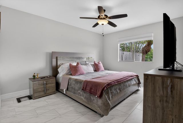 6221 Country Fair Circle, Boynton Beach, FL 33437