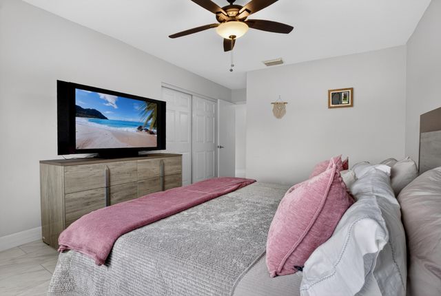 6221 Country Fair Circle, Boynton Beach, FL 33437