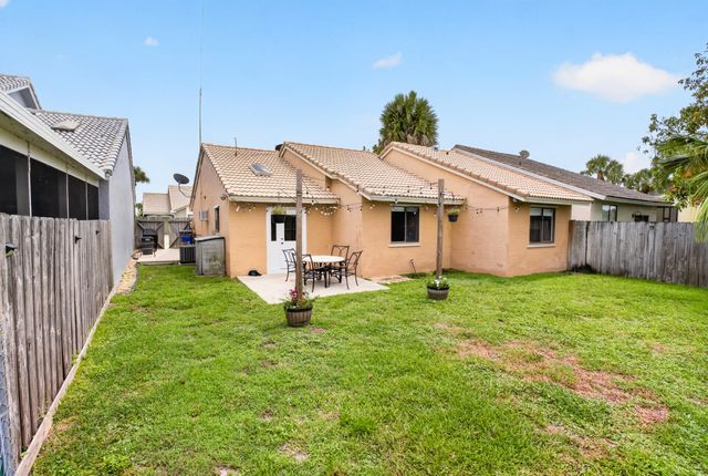 6221 Country Fair Circle, Boynton Beach, FL 33437