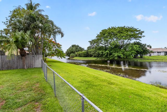 6221 Country Fair Circle, Boynton Beach, FL 33437
