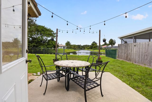 6221 Country Fair Circle, Boynton Beach, FL 33437