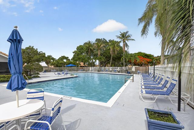 6221 Country Fair Circle, Boynton Beach, FL 33437