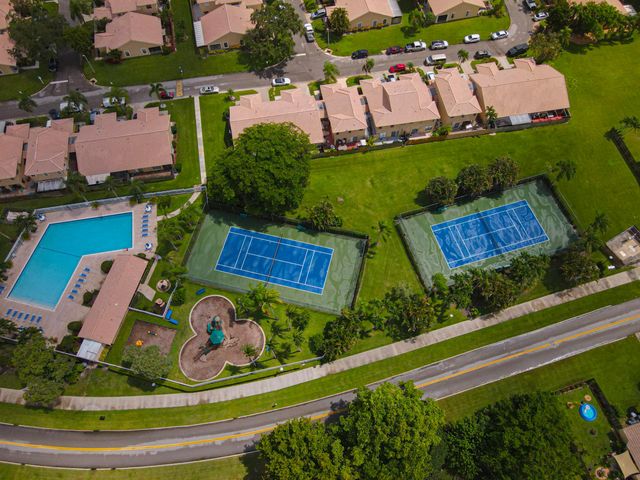 6221 Country Fair Circle, Boynton Beach, FL 33437