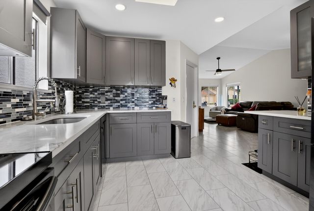 6221 Country Fair Circle, Boynton Beach, FL 33437