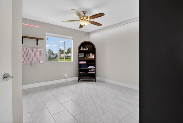 6221 Country Fair Circle, Boynton Beach, FL 33437