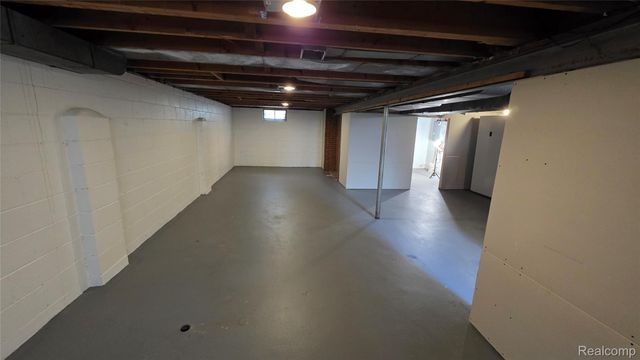 3718 Woodrow Avenue, Flint, MI 48506