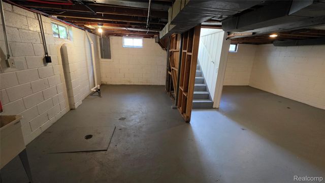 3718 Woodrow Avenue, Flint, MI 48506