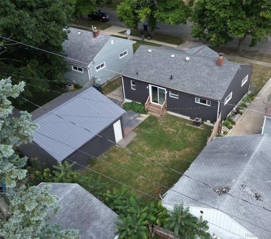 3718 Woodrow Avenue, Flint, MI 48506