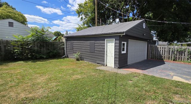 3718 Woodrow Avenue, Flint, MI 48506