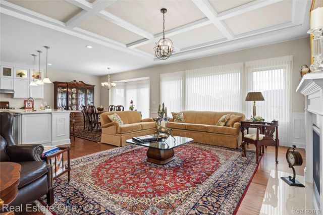 49031 Honey Tree Court Court, Northville, MI 48168