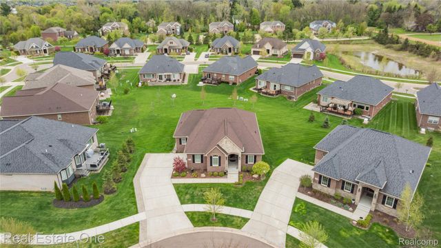 49031 Honey Tree Court Court, Northville, MI 48168