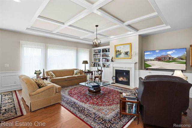 49031 Honey Tree Court Court, Northville, MI 48168