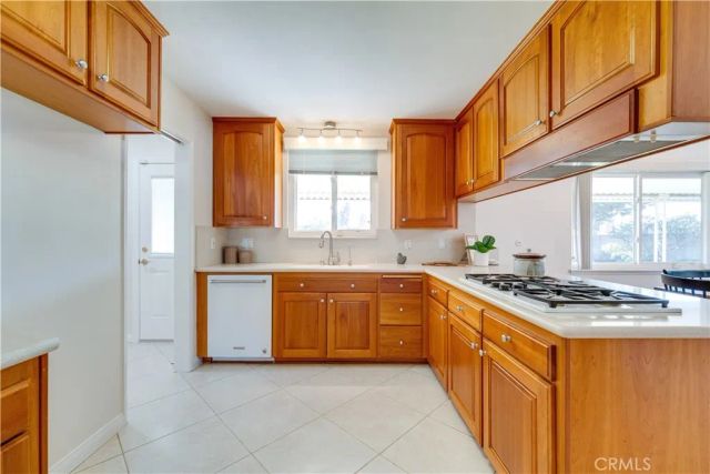 1213 N Van Buren Street, Placentia, CA 92870