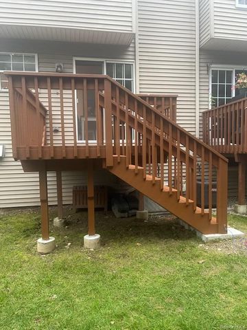 118 Elmcrest Drive, Fishkill, NY 12524