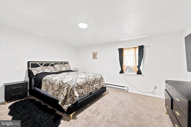 921 GRAY ST, Historic New Castle, DE 19720