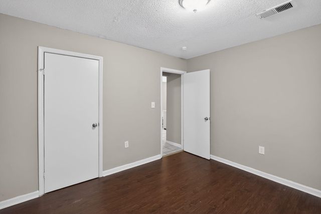 1111 CANARY LN, Memphis, TN 38109